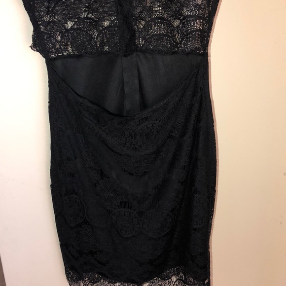 Black lace mini dress - Picture 2 of 5